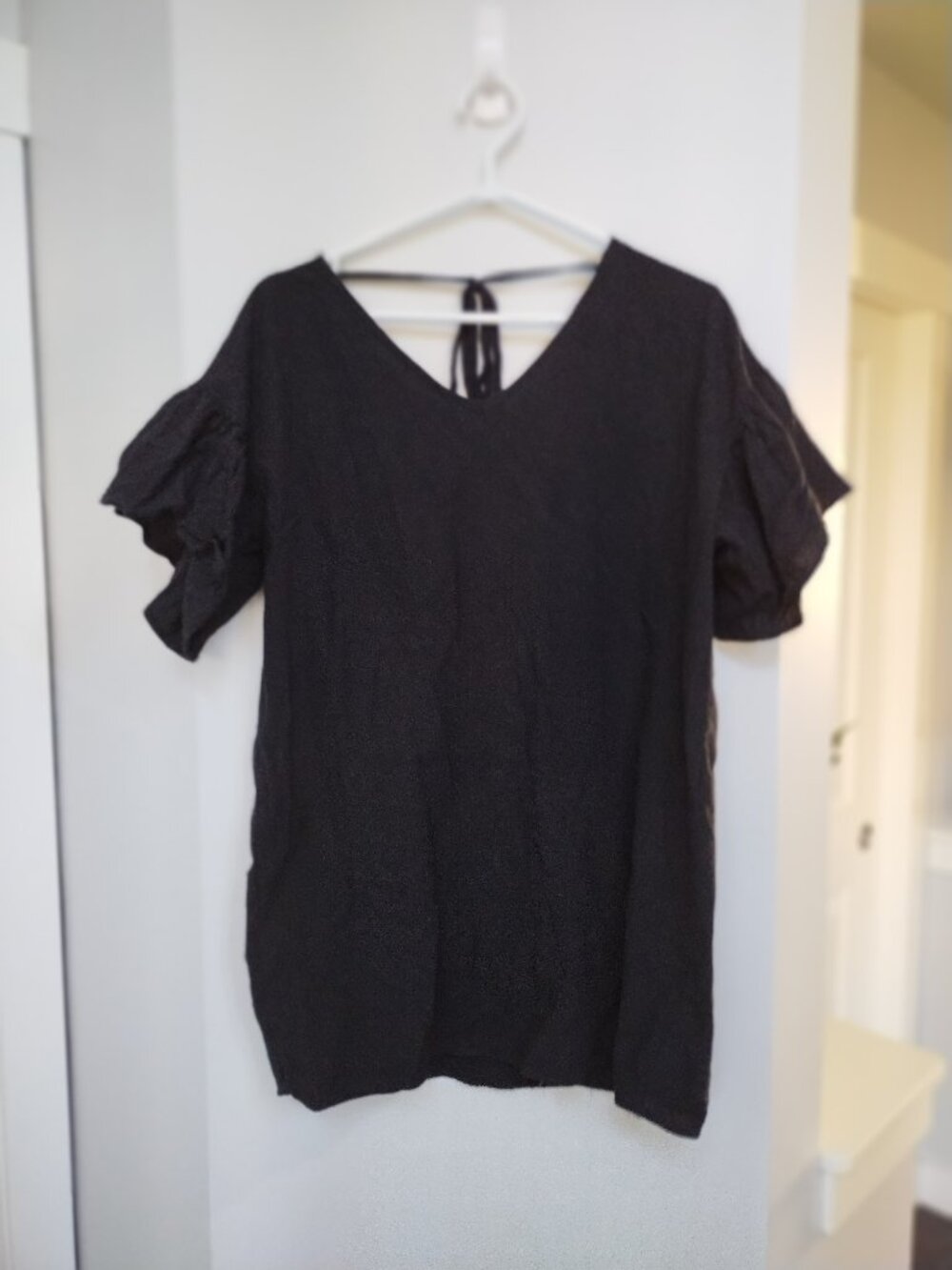 100% cotton v neck tunic with short bell sleeves